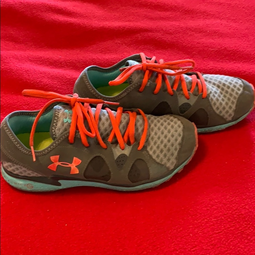 UnderArmour woman’s size 8 shoes